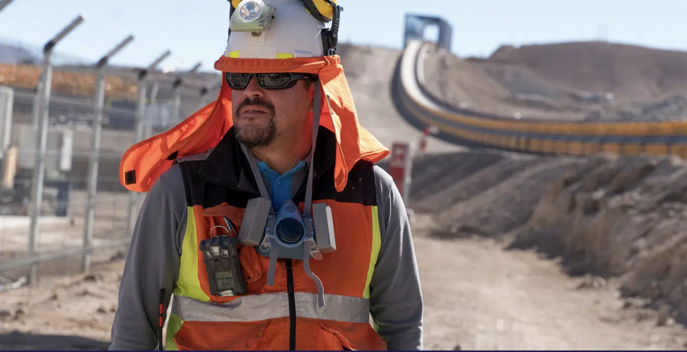 Motorola-Solutions-mineria (1) Radios Motorola APX: Comunicación Profesional sin Límites